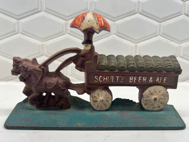 Antique Aura Vintage Finds LLC
