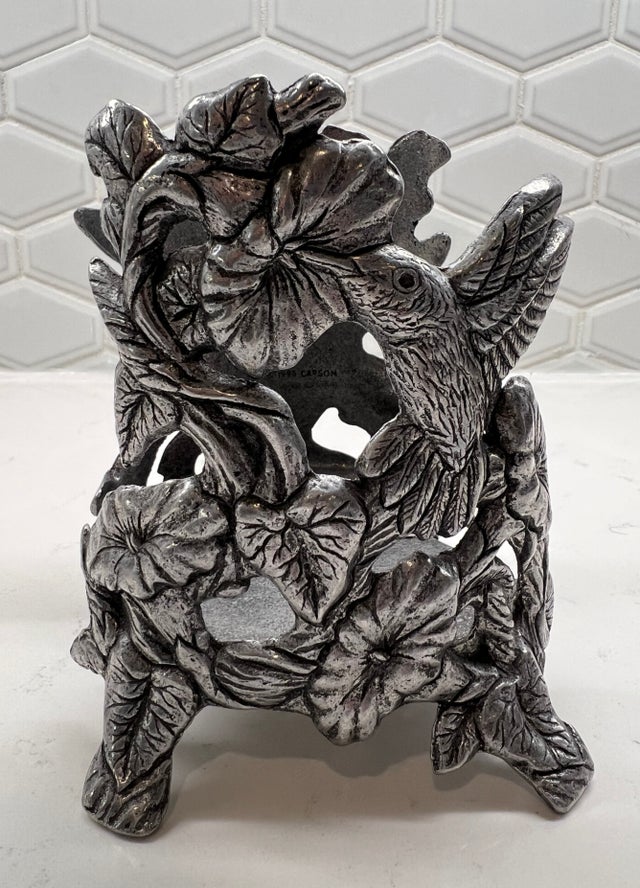 Antique Aura Vintage Finds LLC